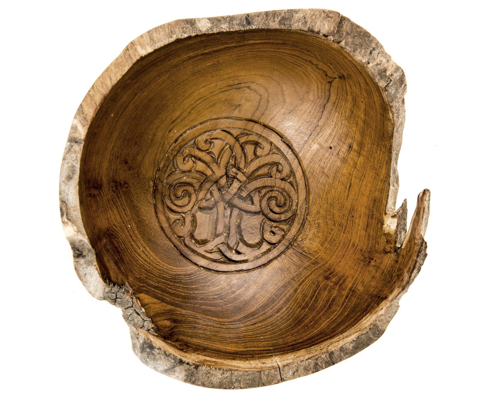 Kleine Schale - AYLEEN - DM 15 cm - Keltischer Lebensbaum - Handarbeit aus Holz