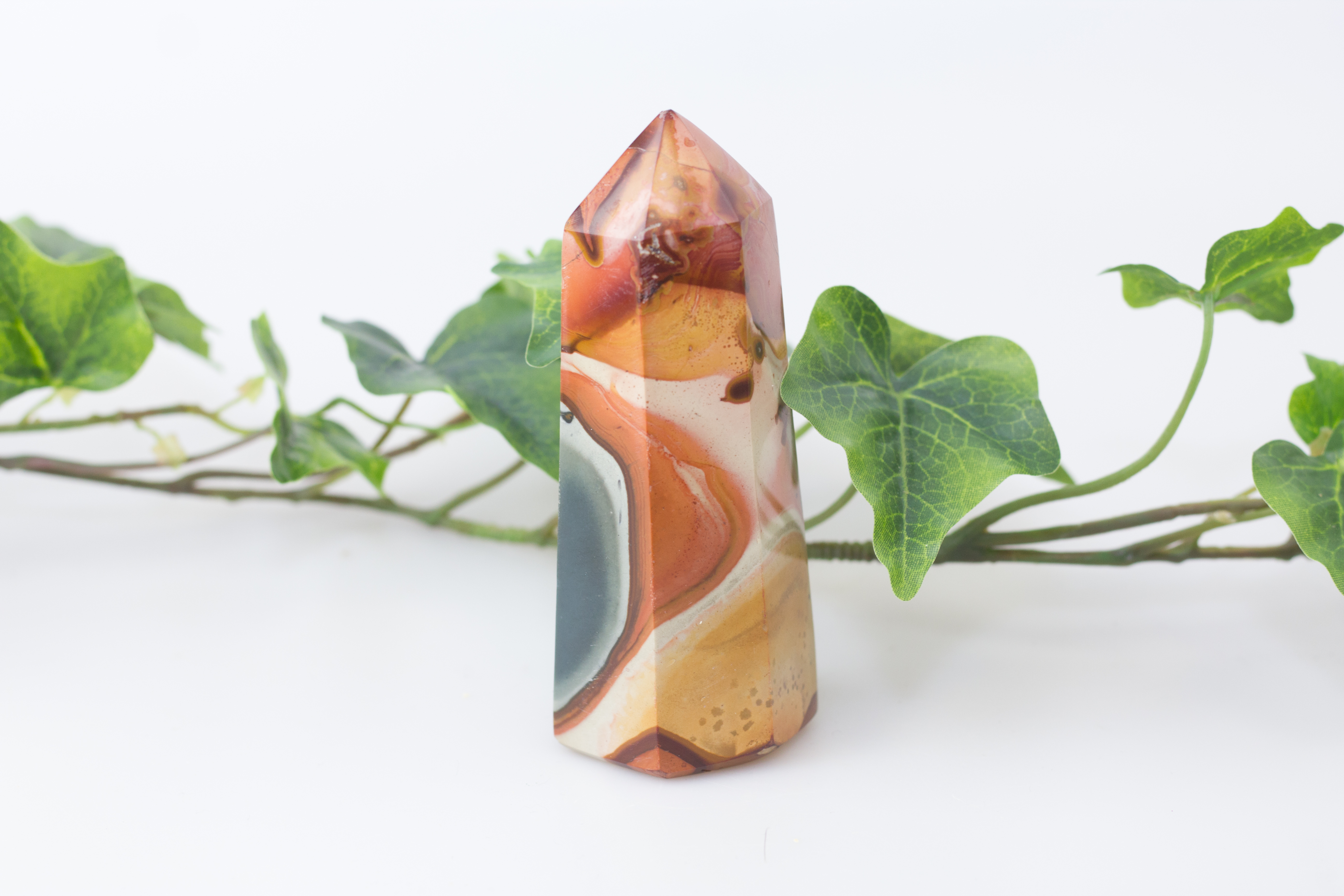 Spitze Polychrome Jaspis