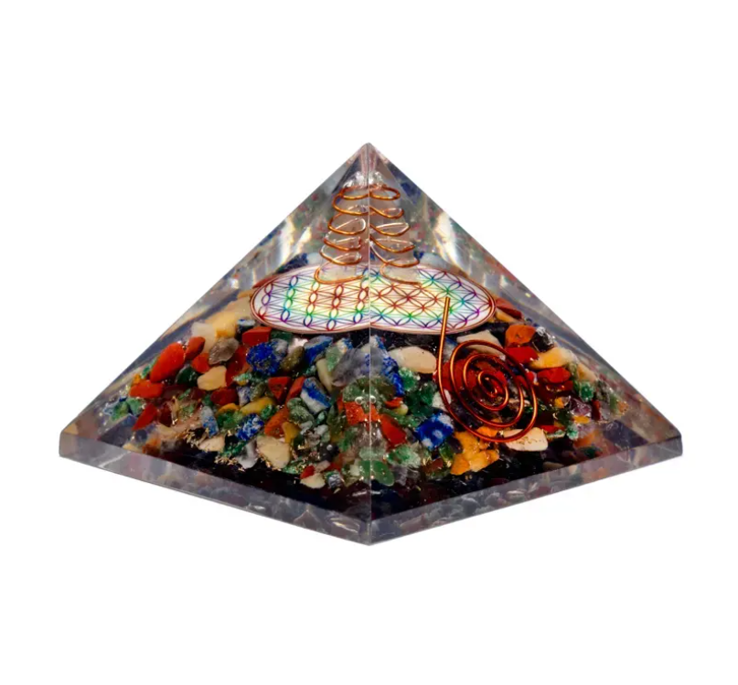 Blume des Lebens Chakra Pyramide mit Kristallspitze -- 7x7x6 cm