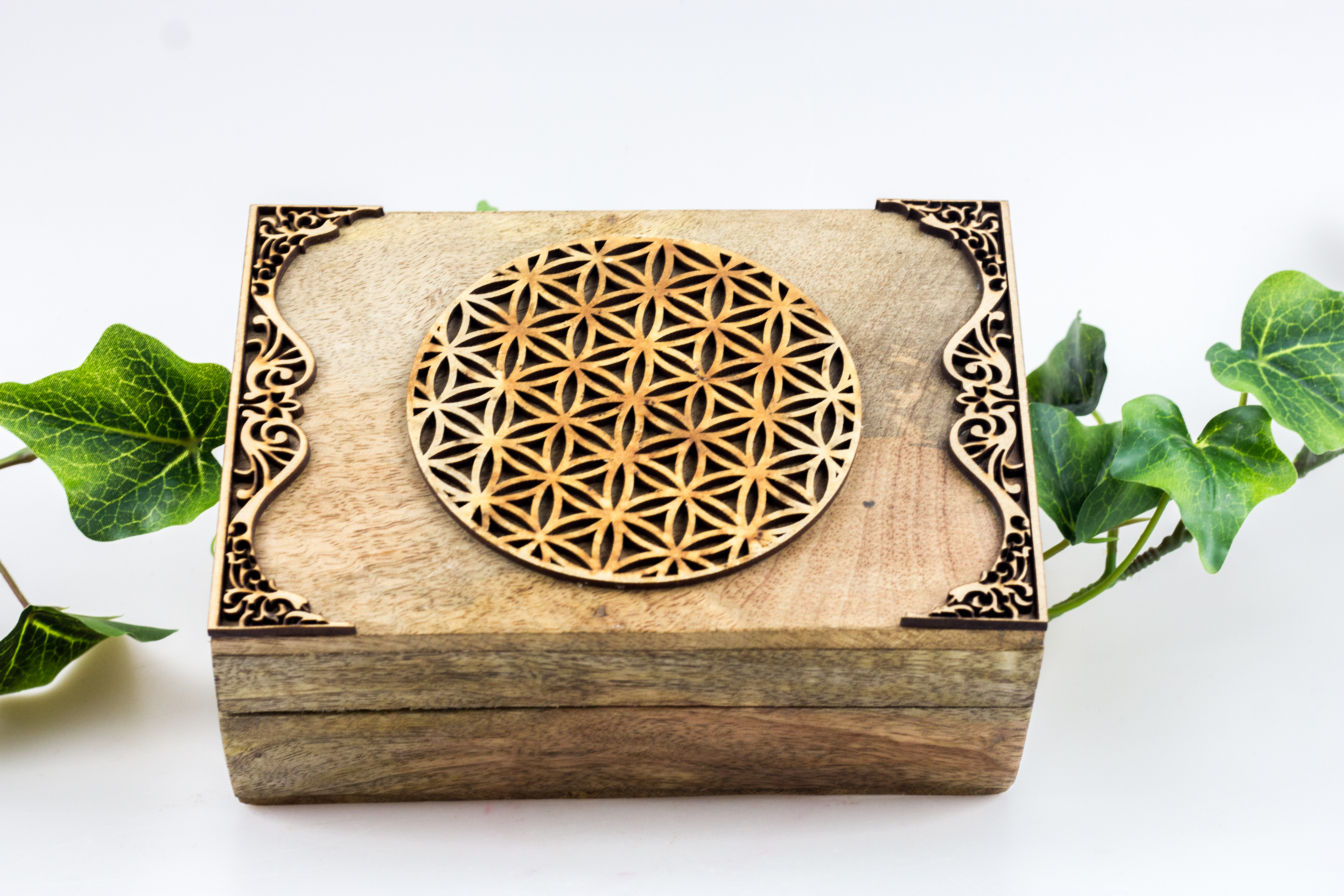 Tarotbox Blume des Lebens aus Mangoholz - 18x12x7 cm
